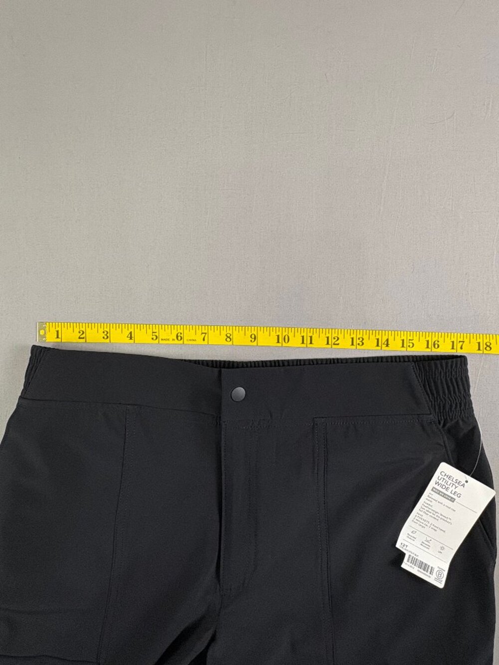 Athleta Chelsea Utility Wide Leg Pants Black 12 Tall NWT Featherweight Stretch - Picture 9 of 11
